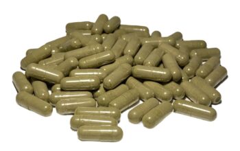 Comparing Safety: Kratom Capsules vs. Other Forms of Kratom